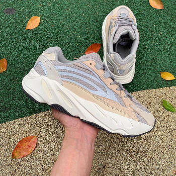 Adidas Yeezy Boost 700 V2 Cream GY7924