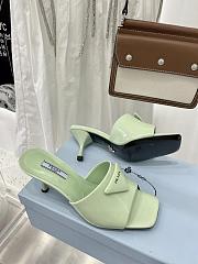 Brushed leather heeled green slides - 6