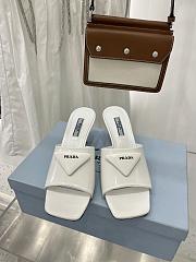 Brushed leather heeled white slides 1XX590_055_F0009_F_065 - 3