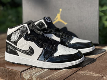 Air Jordan 1 Mid Carbon Fiber DD1649-001 