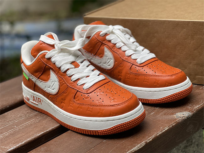 Louis Vuitton x Nike Air Force 1 Orange - 1