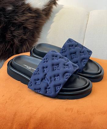 Louis Vuitton Pool Pillow Navy Comfort Mules