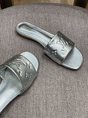 Louis Vuitton Slides 0009 - 6