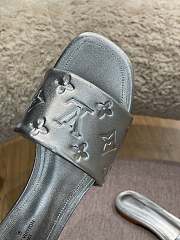 Louis Vuitton Slides 0009 - 3