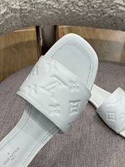 Louis Vuitton Slides 0012 - 3