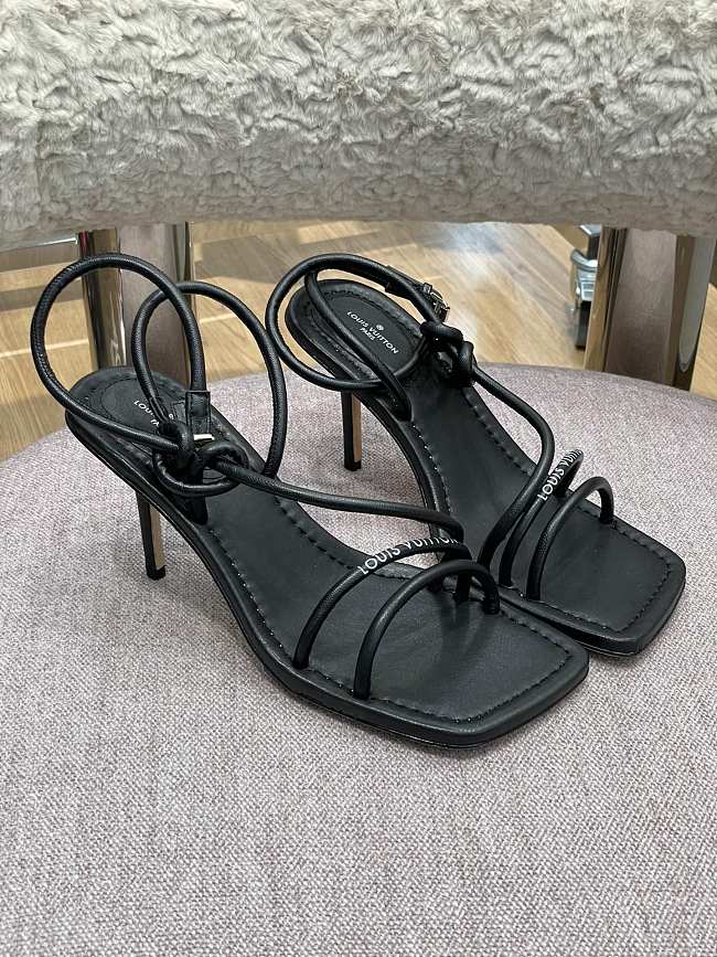 Louis Vuitton Sandals 0014 - 1