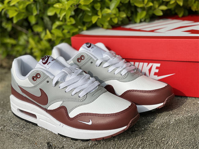 Nike Air Max 1 Mystic Dates DB5074-101 - 1