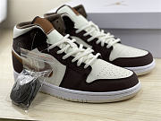 Air Jordan 1 Mid SE Brown Basalt Oatmeal (W) DO6699-200 - 1