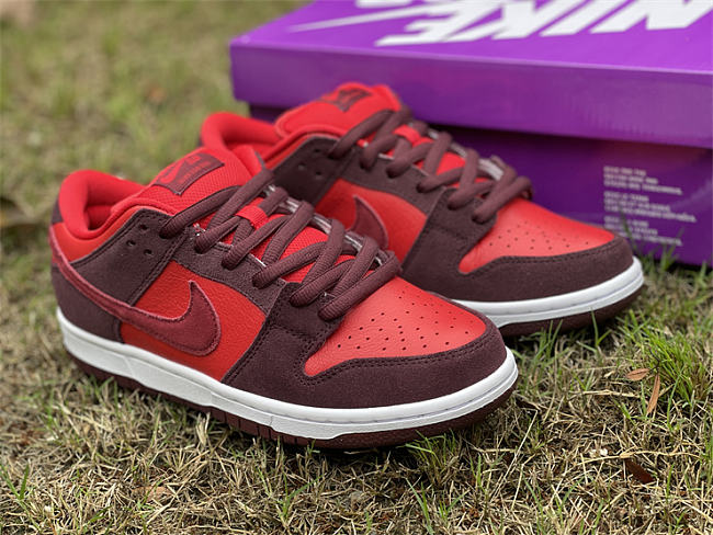 Nike SB Dunk Low Cherry DM0807-600 - 1