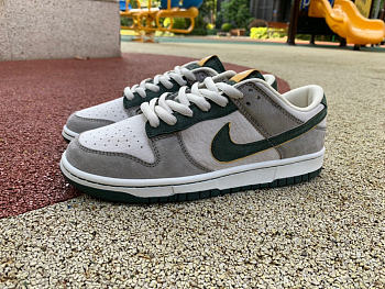 Nike SB Dunk Low Otomo Katsuhiro LF0039-101