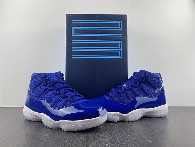 Air Jordan 11 “Midnight Navy”  - 1