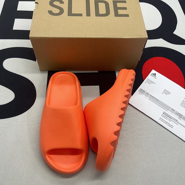 Yeezy Slide Enflame Orange GZ0953 - 1