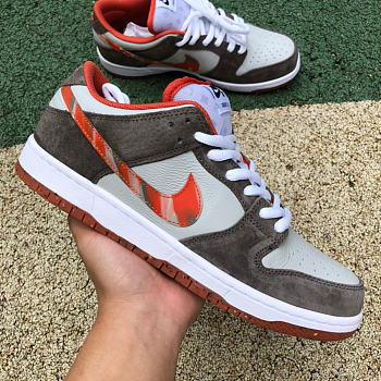 Crushed D.C. x Nike SB Dunk Low DH7782-001