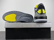 Air Jordan 3 Retro Oregon Ducks Pit Crew (Both Pairs) H011-MNJDLS-5 - 5