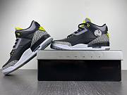 Air Jordan 3 Retro Oregon Ducks Pit Crew (Both Pairs) H011-MNJDLS-5 - 4