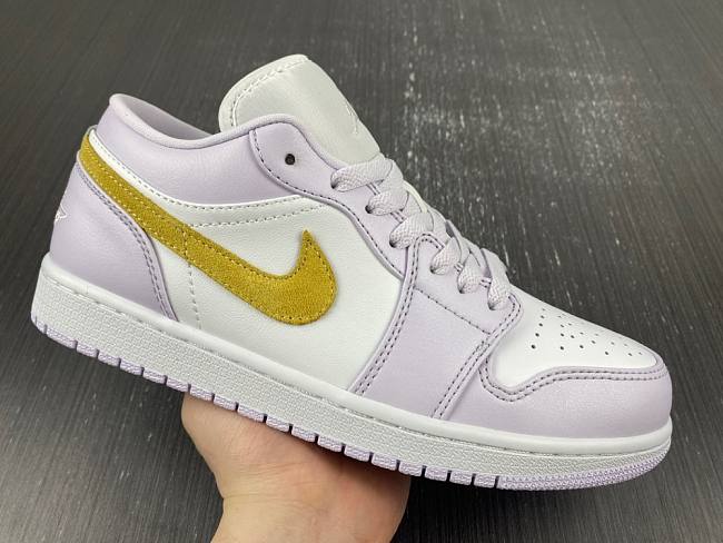 Air Jordan 1 Low Barely Grape DC0774-501 - 1