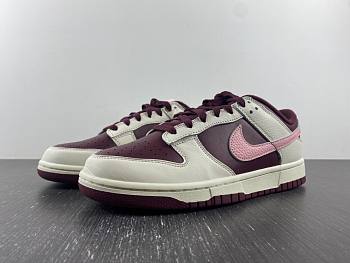 Nike Dunk Low Retro PRM Valentine's Day (2023) DR9705-100