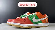 7-Eleven x Nike Dunk Low SB Orange Peel Pine Green University Red CZ5130-600 - 1