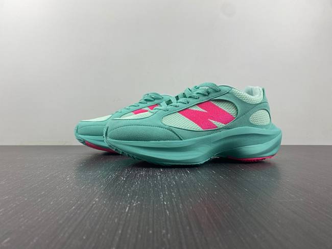 New Balance Warped Runner Green Rose Pink UWRPOMAN - 1