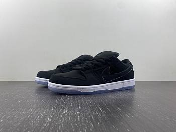 Nike SB Dunk Low Black Midnight Fog 304292-025