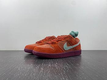 Nike SB Dunk Low Mystic Red Rosewood DV5429-601