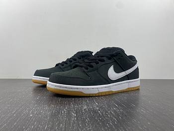 Nike SB Dunk Low Pro Black Gum CD2563-006