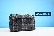 Chanel Classic Flap Bag in Tweed A01112 - 6