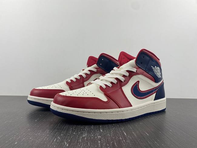 Air Jordan 1 Mid USA (2022) (Women's) DQ7648-600 - 1