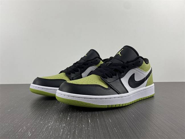 Air Jordan 1 Low Snakeskin Vivid Green (Women's) DX4446-301 - 1