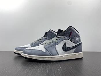 Air Jordan 1 Mid White Grey Black Tiger 554724-172 