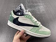 Travis Scott x Air Jordan 1 Low OG Green White Black DM7866-813 - 5