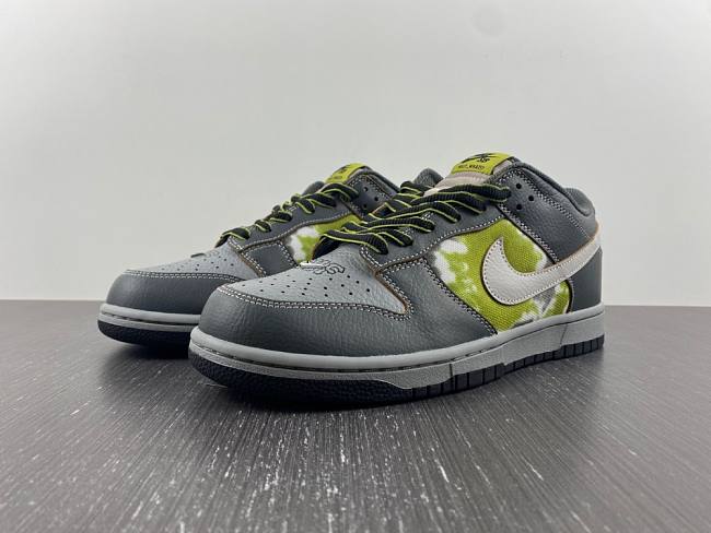 Nike SB Dunk Low HUF Wait, What!? (Friends and Family) FD8775-002 - 1