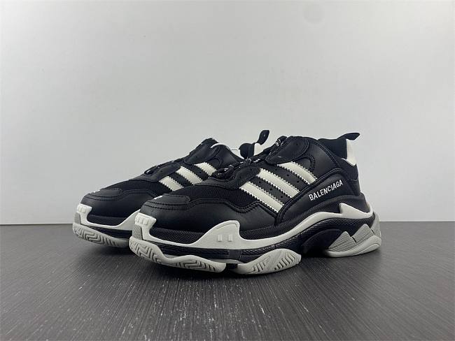 Balenciaga x adidas Triple S Black White 712764W2ZB21090 - 1