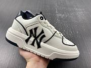 MLB Chunky Liner New York Yankees White 3ASXCA12N-50WHS-1 - 3