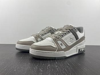 LV Trainer Grey White 1A8KBA