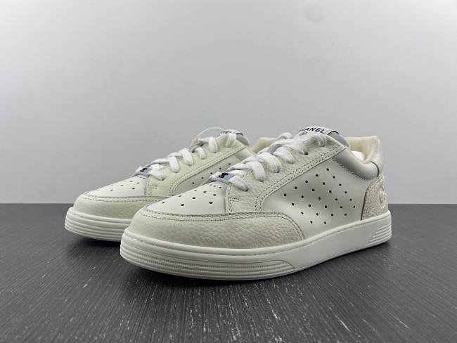 Chanel 22P Trainer White (Women's) G38808 Y55769 K3969-99 - 1