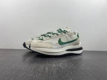 Nike Vaporwaffle sacai Beige White Green DD1875-102