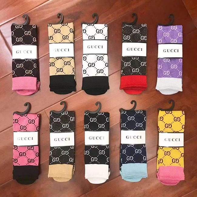 All kinds of first-line brand socks 4-5 pairs in a box - 1