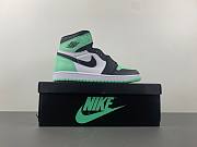 Air Jordan 1 Retro High OG Green Glow DZ5485-130 - 4