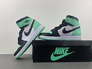 Air Jordan 1 Retro High OG Green Glow DZ5485-130 - 3