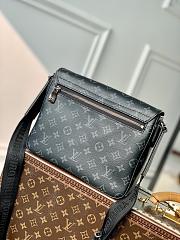 Louis Vuitton Messenger District Monogram Eclipse PM Black Bag 26cm - 2